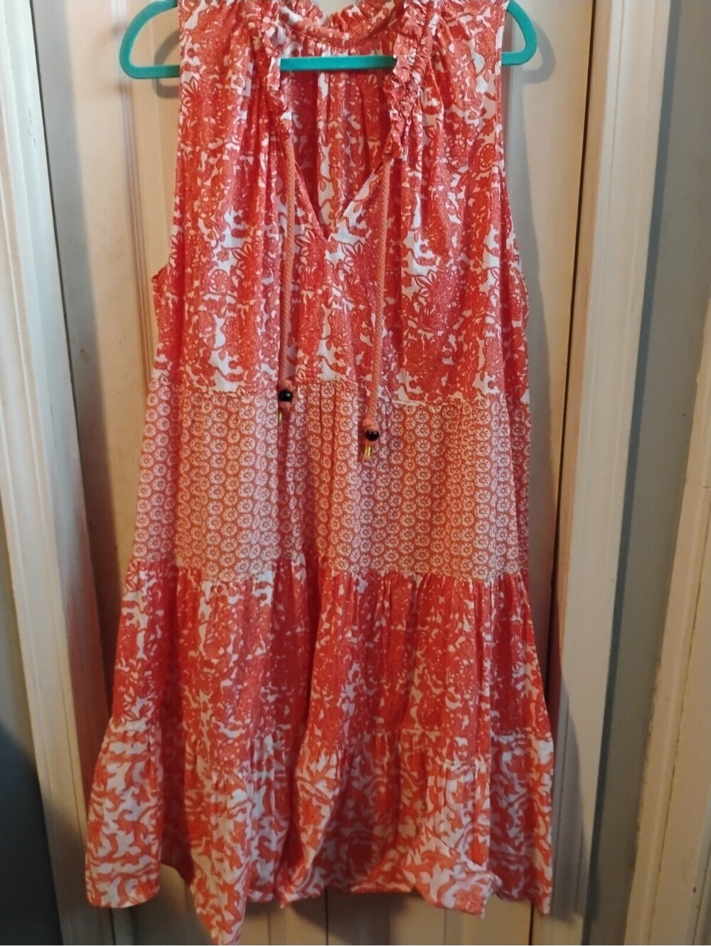 Women's Sleeveless Orange and White Patterned Sundress